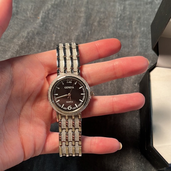 Geneva Watch - Picture 2 of 8